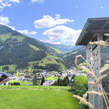 Panorama Pension-2